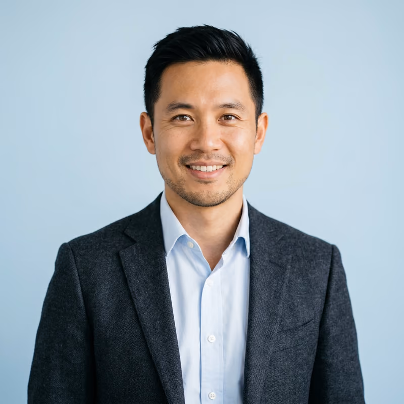 Liam Chen, Economy writer